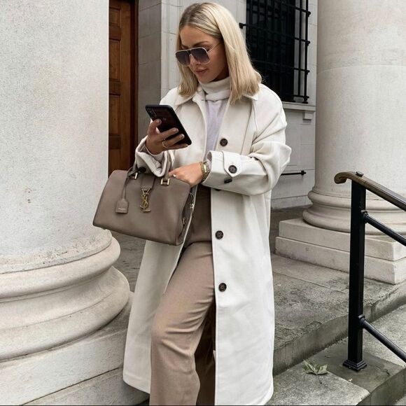 H&M Jackets & Blazers - Collared coat H&M side pockets new